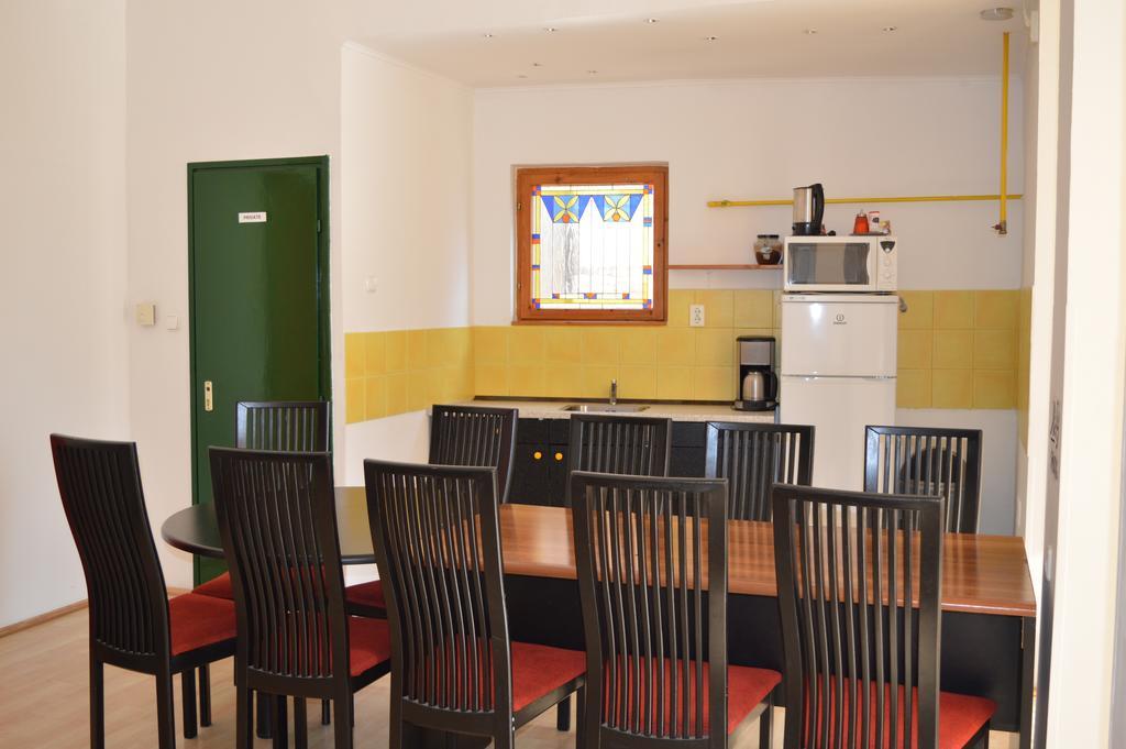 Hostel 66 Szeged Ngoại thất bức ảnh